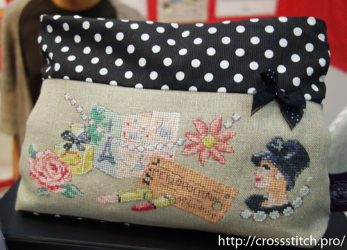kosmetichka-little-daisyles-brodeuses-parisiennes.jpg