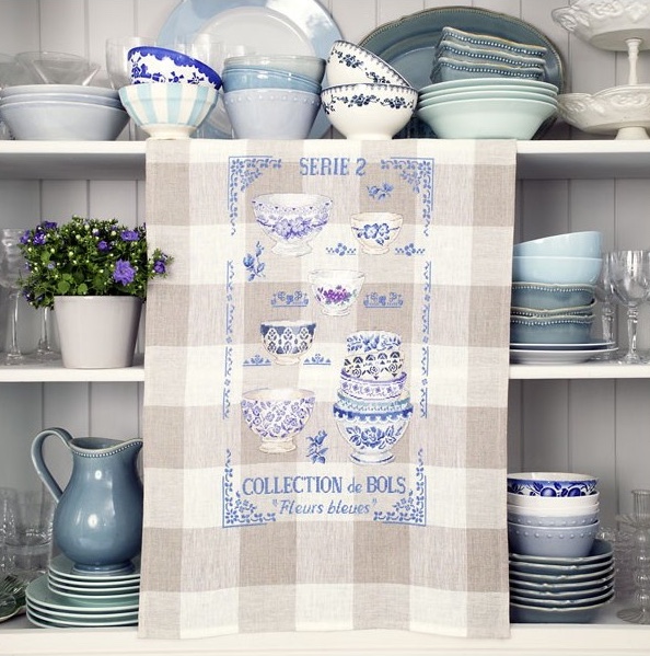 Collection fleurs bleues / Коллекция голубых цветов - кухонное полотенце Les brodeuses parisiennes / Парижские вышивальщицы